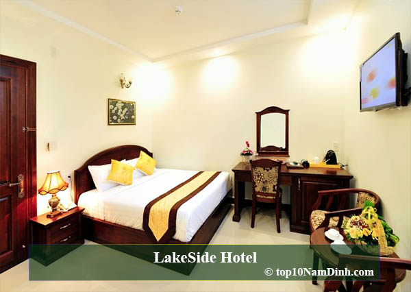 LakeSide Hotel
